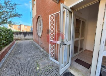 Foto 4 - Commercial Premises Via Lungo Sabato Riccardo Bacchelli, Benevento - photo 4