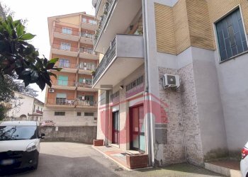 Foto 3 - Commercial Premises Via Almerico Meomartini, Benevento - photo 3