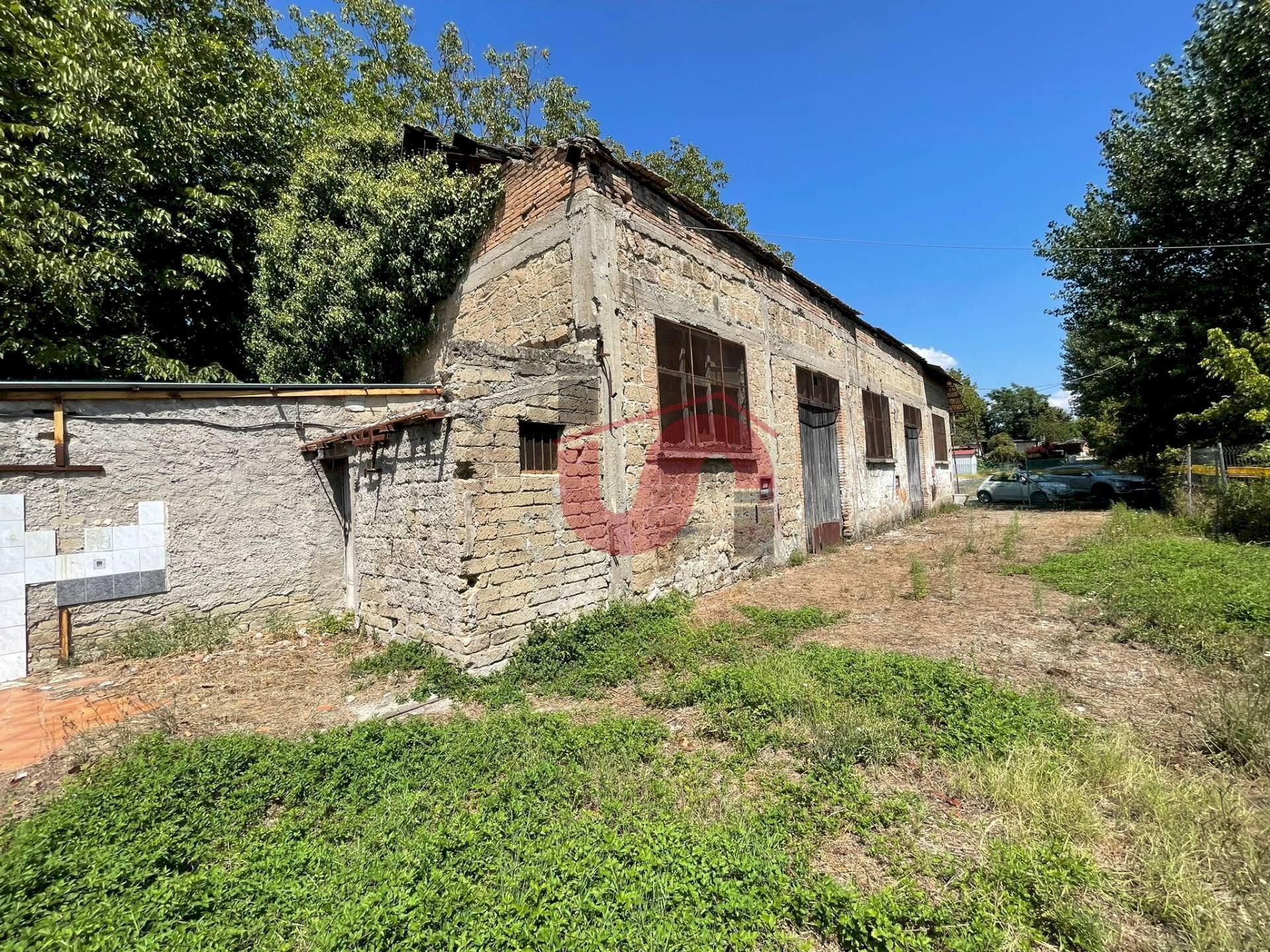 Foto 1 - Warehouse Via Cellarulo, Benevento - photo 1