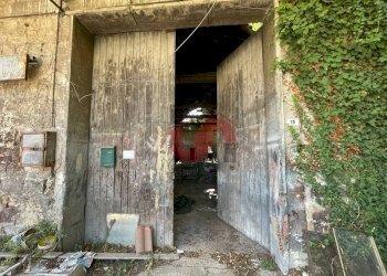 Foto 4 - Warehouse Via Cellarulo, Benevento - photo 4