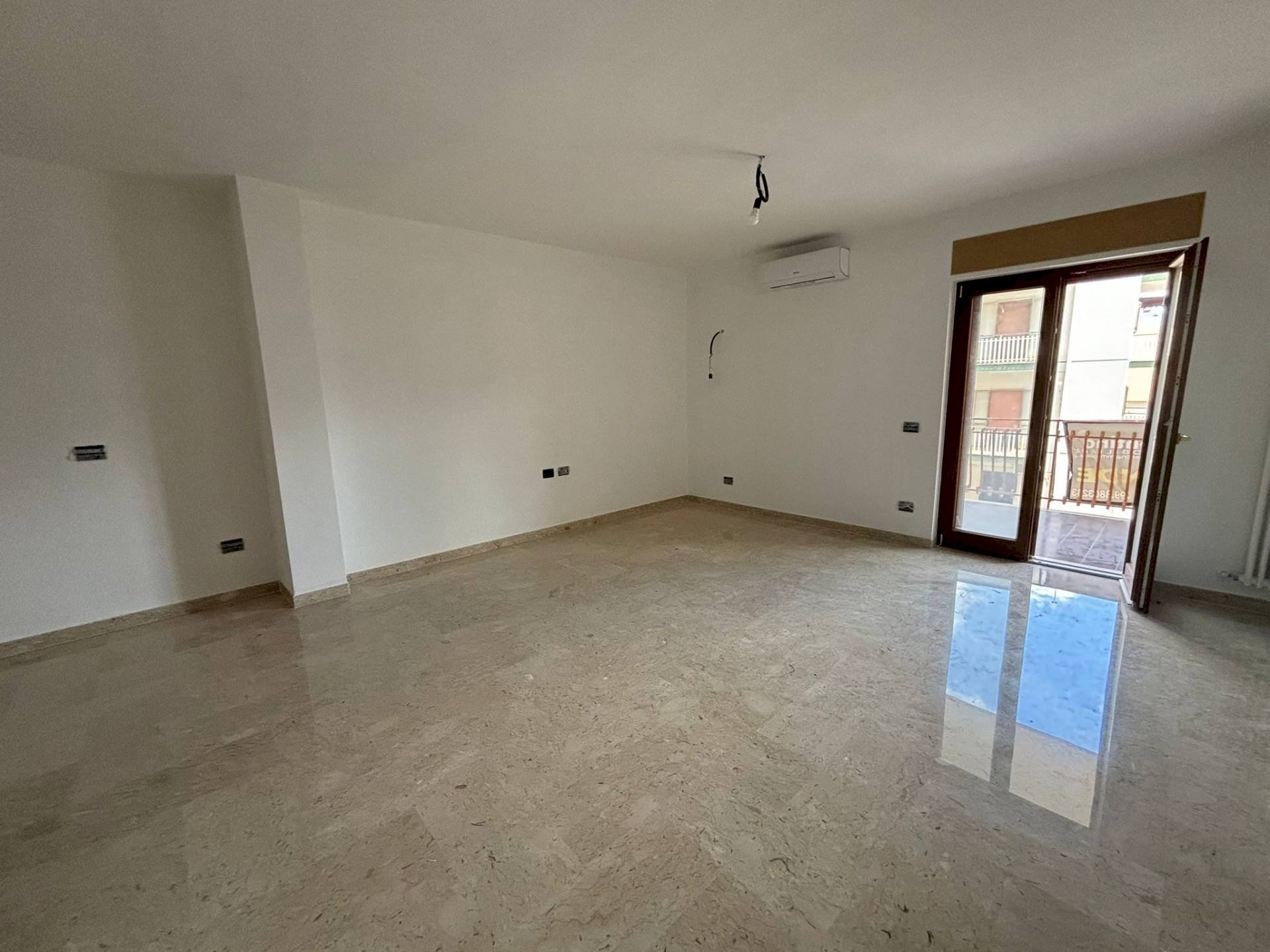 Foto 3 - Three-room apartment Via Lazzaro
 
46, Massafra - photo 3