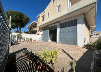 Foto 1 - Capannone Via Degli Artigiani
 
5, Massafra - foto 1