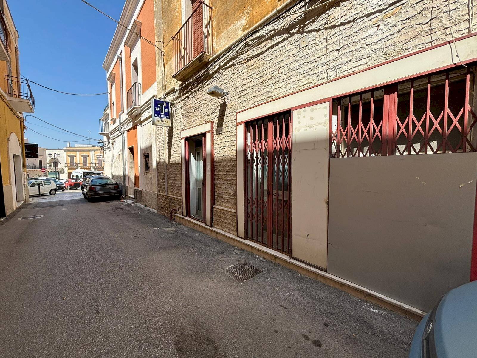 Foto 1 - Locale Commerciale Via San Leonardo
 
5, Massafra - foto 1