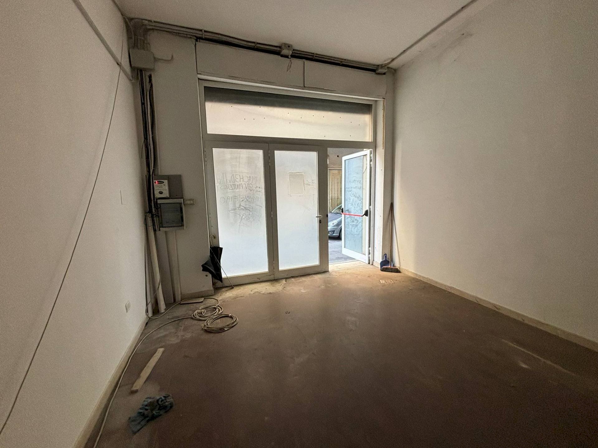 Foto 2 - Locale Commerciale Via Mancini
 
60, Massafra - foto 2