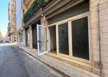 Foto 1 - Locale Commerciale Via Mancini
 
60, Massafra - foto 1