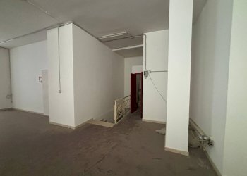 Foto 6 - Locale Commerciale Via Mancini
 
60, Massafra - foto 6