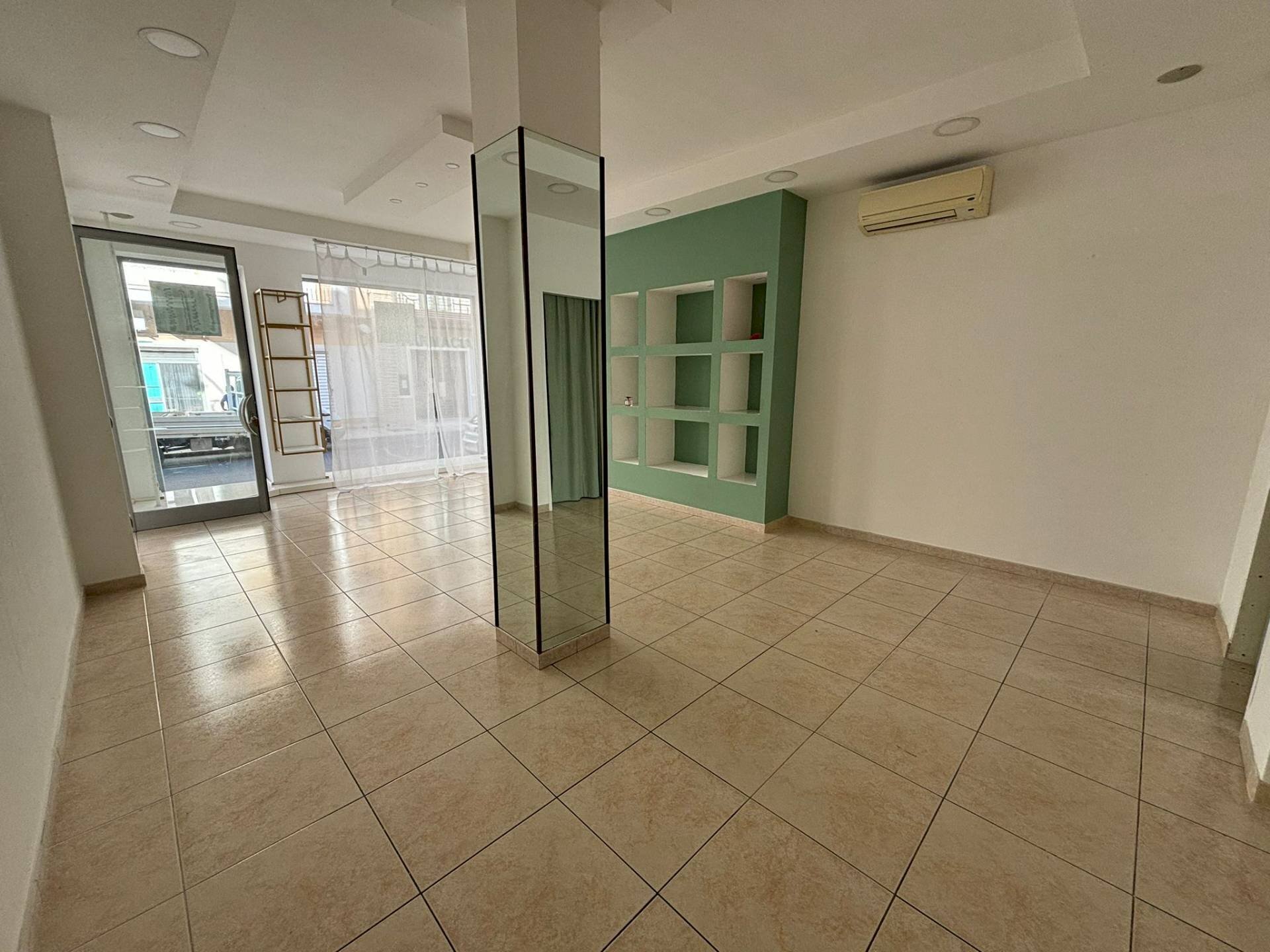 Foto 2 - Locale Commerciale Corso Roma
 
78/B, Massafra - foto 2