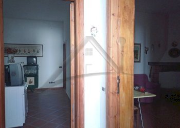 Foto 5 - Casa indipendente Via Roma
 
6, Prata d'Ansidonia - foto 5