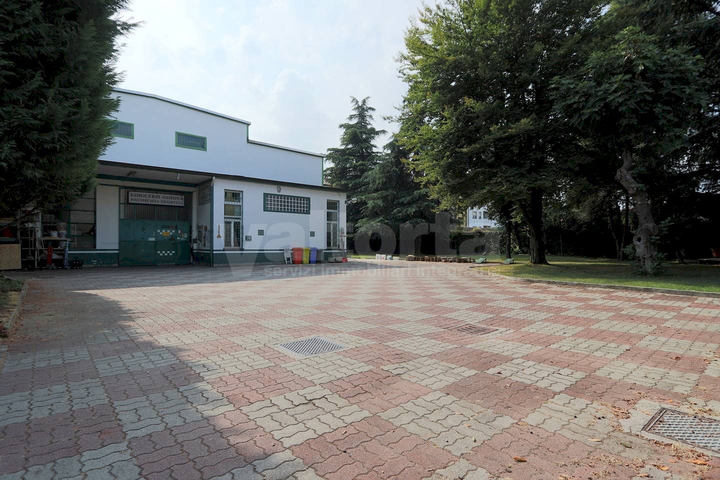 Foto 2 - Capannone Via Isonzo
 
24, Monza - foto 2
