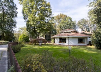 Foto 1 - Villa via Lambro
 
52, Lesmo - foto 1