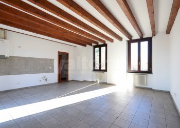 Foto 4 - Bilocale Via Cesare Battisti
 
1, Albiate - foto 4