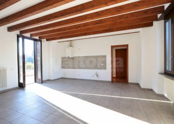 Foto 1 - Bilocale Via Cesare Battisti
 
1, Albiate - foto 1