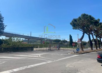 Foto 3 - Box Via Scarlatti
 
SNC, San Benedetto del Tronto - photo 3