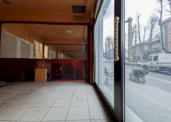 Foto 8 - Locale Commerciale Via Cesare Battisti
 
76, Amandola - foto 8