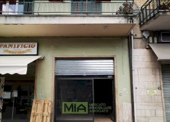 Foto 12 - Commercial Premises Piazza Garibaldi, Comunanza - photo 12