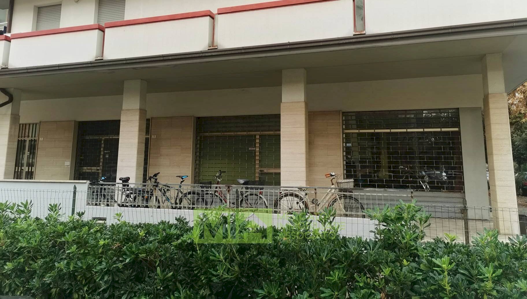 Foto 1 - Locale Commerciale viale della Repubblica
 
85, Pedaso - foto 1