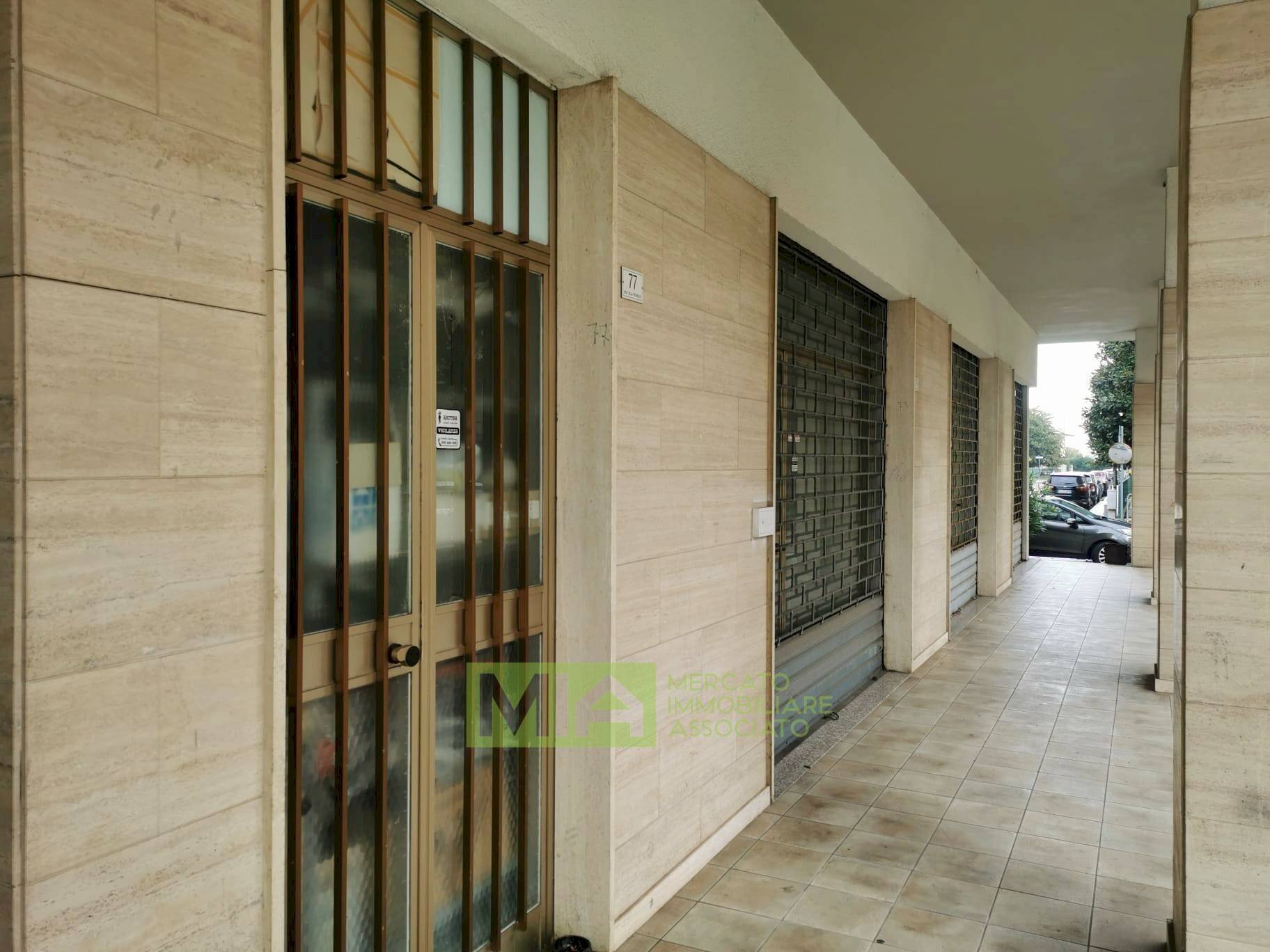 Foto 2 - Locale Commerciale viale della Repubblica
 
85, Pedaso - foto 2