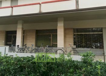 Foto 1 - Locale Commerciale viale della Repubblica
 
85, Pedaso - foto 1