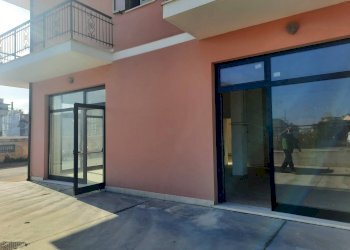 Foto 1 - Locale Commerciale via Scarlatti
 
3, Altidona - foto 1