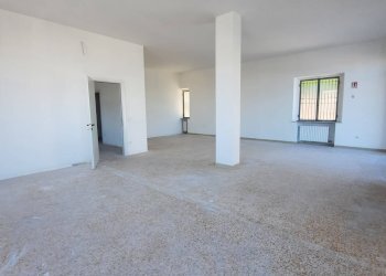 Foto 13 - Locale Commerciale via Scarlatti
 
3, Altidona - foto 13