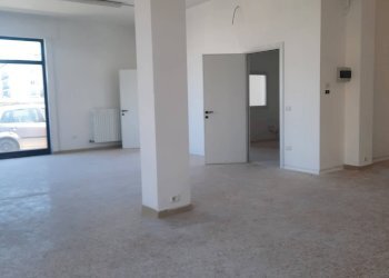 Foto 14 - Locale Commerciale via Scarlatti
 
3, Altidona - foto 14