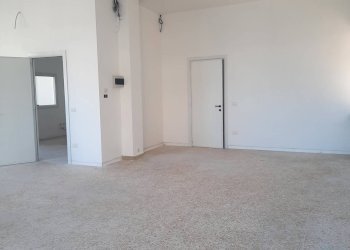 Foto 15 - Locale Commerciale via Scarlatti
 
3, Altidona - foto 15