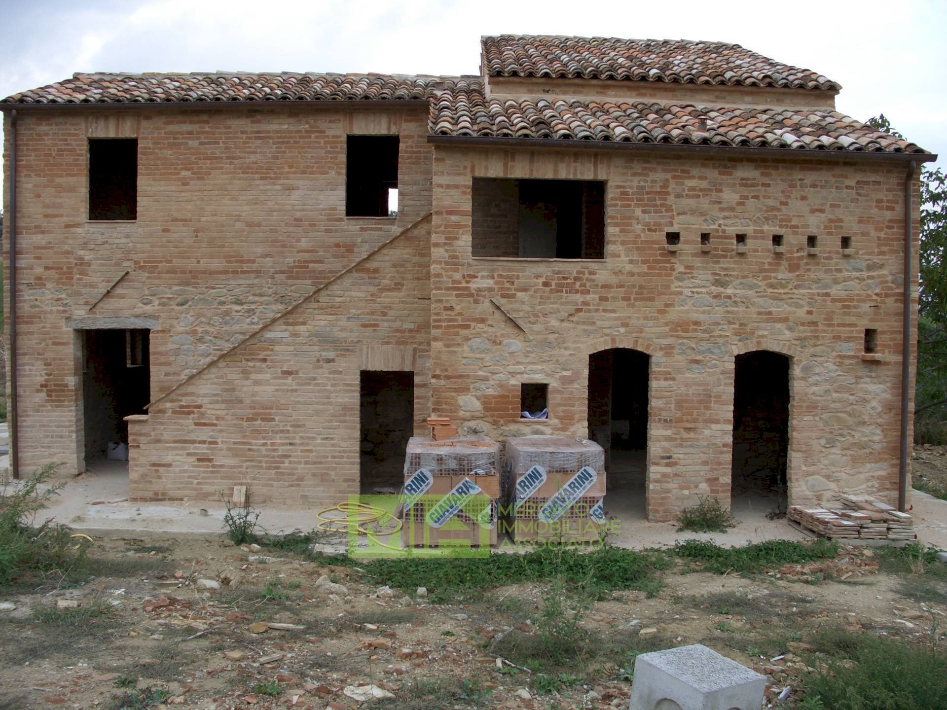 Foto 2 - Rustico via Case Rosse
 
snc, Montedinove - foto 2