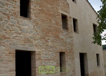 Foto 1 - Rustico via Case Rosse
 
snc, Montedinove - foto 1