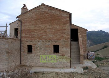 Foto 3 - Rustico via Case Rosse
 
snc, Montedinove - foto 3