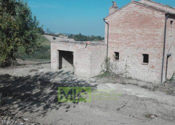 Foto 8 - Rustico via Case Rosse
 
snc, Montedinove - foto 8