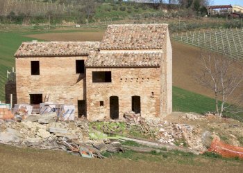 Foto 15 - Rustico via Case Rosse
 
snc, Montedinove - foto 15