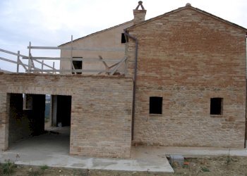 Foto 5 - Rustico via Case Rosse
 
snc, Montedinove - foto 5