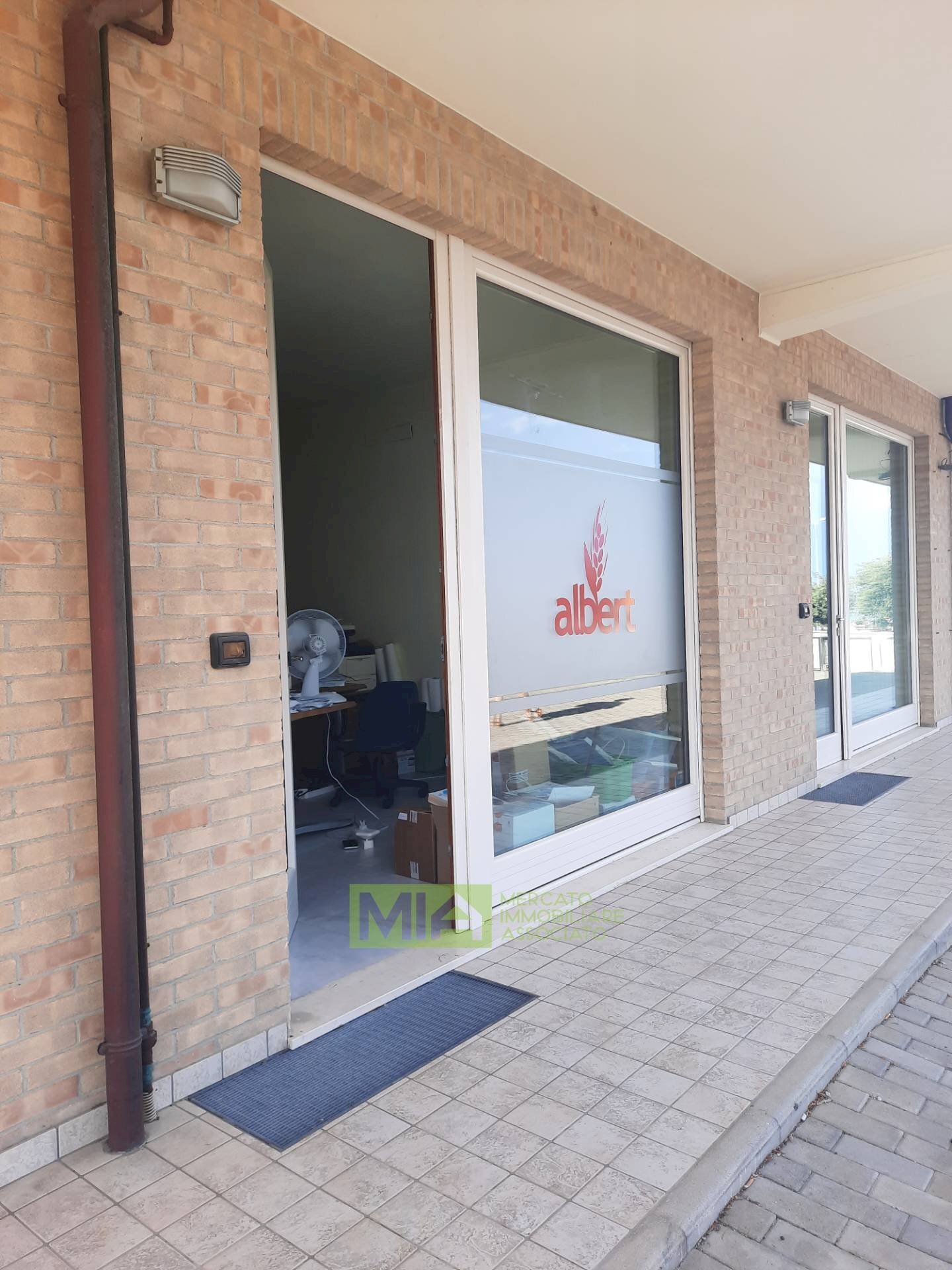 Foto 2 - Locale Commerciale via Leonardo da Vinci
 
snc, Altidona - foto 2