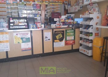 Foto 1 - Locale Commerciale via Castiglionese
 
snc, Fermo - foto 1