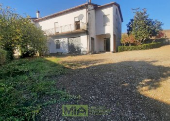 Foto 1 - Casa indipendente c.da Di Là Di Menocchia
 
22, Carassai - foto 1