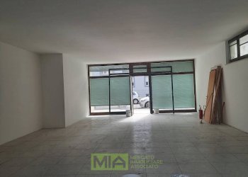 Foto 5 - Locale Commerciale via Giacomo Leopardi
 
27, Pedaso - foto 5