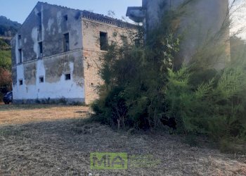 Foto 15 - Rustico C.da Aso
 
119, Montefiore dell'Aso - foto 15