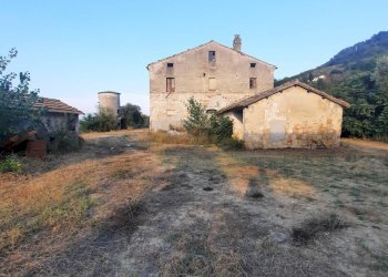 Foto 3 - Rustic C.da Aso
 
119, Montefiore dell'Aso - photo 3