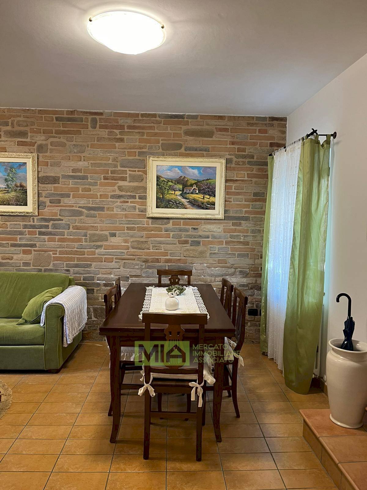 Foto 2 - Independent house via Borgo Vecchio
 
18, Monte Rinaldo - photo 2