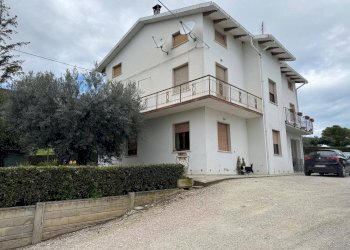 Foto 1 - Casa indipendente C.da Montecantino
 
30, Massignano - foto 1