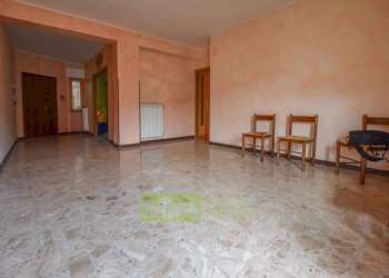 Foto 2 - Apartment Via Montale
 
2, Roccafluvione - photo 2