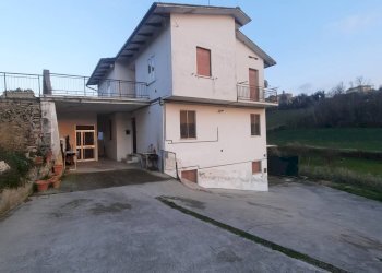 Foto 3 - Quadrilocale Via Ete
 
71, Monsampietro Morico - foto 3