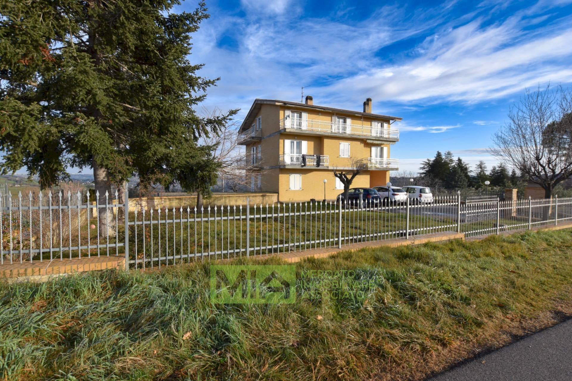 Foto 1 - Appartamento Contrada Monte Radaldo
 
61, Santa Vittoria in Matenano - foto 1