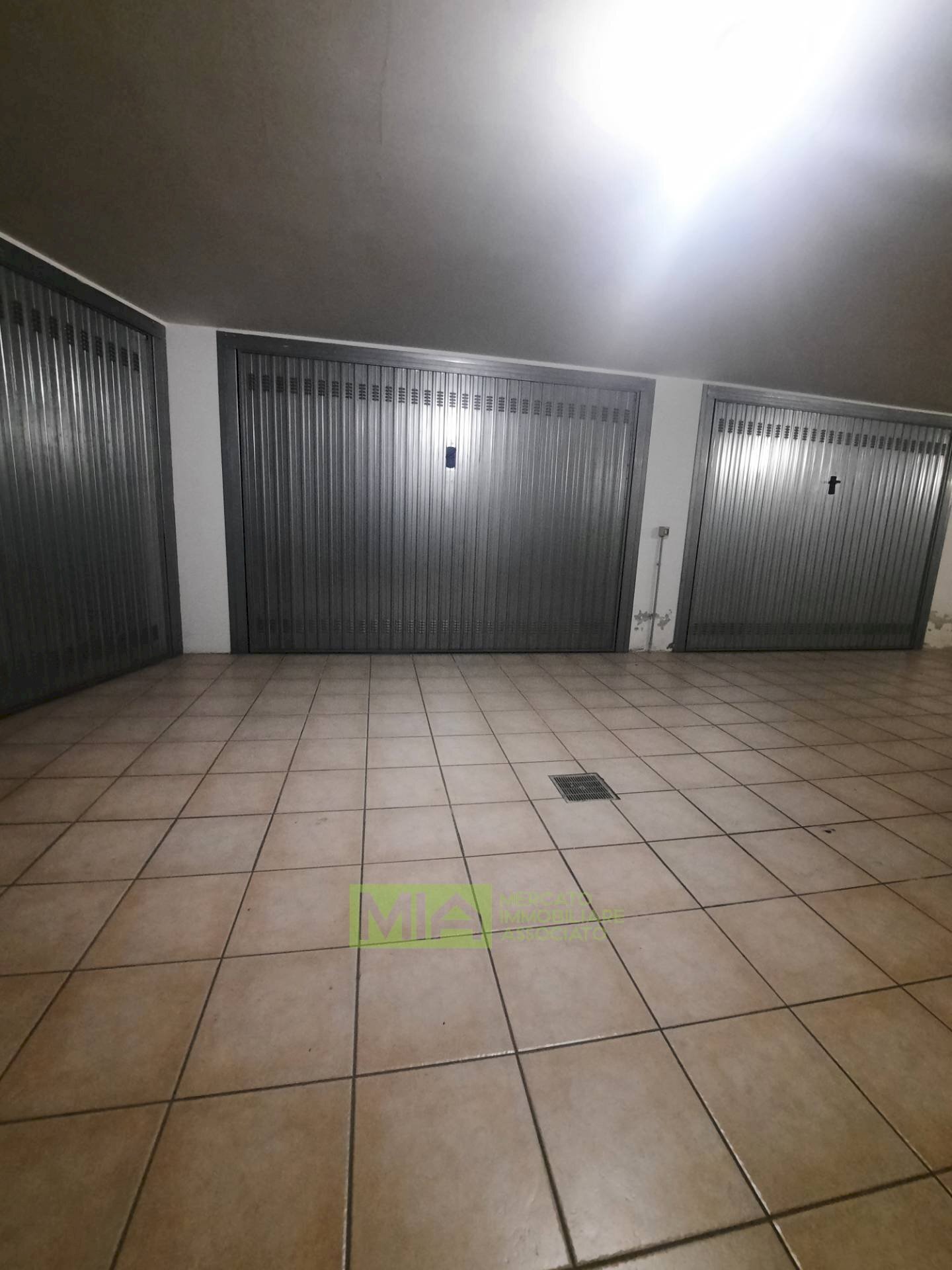 Foto 2 - Warehouse via Leonardo da Vinci
 
13, Altidona - photo 2