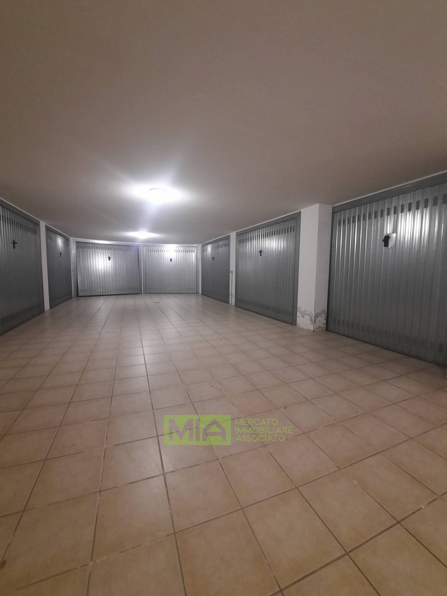 Foto 3 - Warehouse via Leonardo da Vinci
 
13, Altidona - photo 3