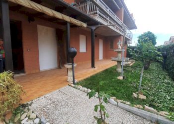 Foto 1 - Trilocale Via De Gasperi
 
8, Altidona - foto 1