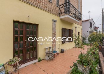 Ingresso piano terra - Casa indipendente via Pace
 
227, Macerata - foto 16