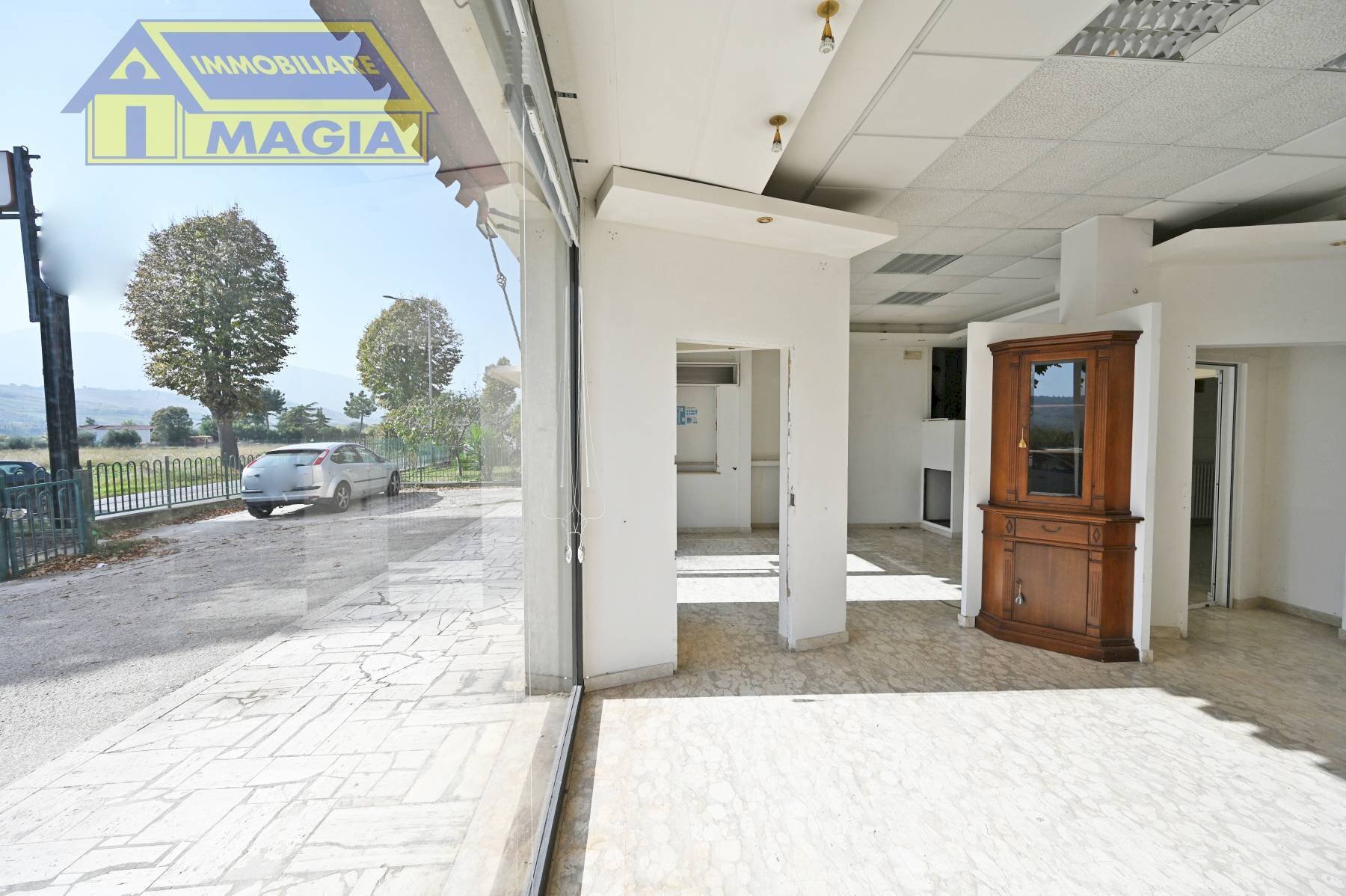 Foto 3 - Commercial Premises 462, Castel di Lama - photo 3