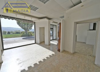 Foto 6 - Commercial Premises 462, Castel di Lama - photo 6