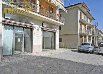 Foto 7 - Commercial Premises 462, Castel di Lama - photo 7